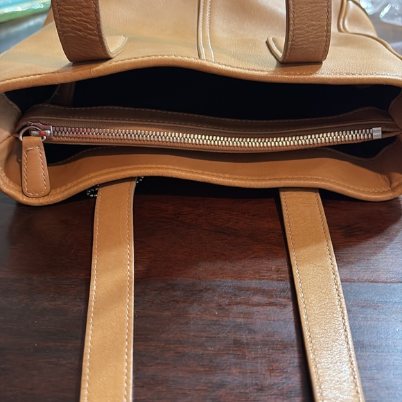 COACH Vintage 3-Compartment Shoulder Bag - Picture 11 of 13